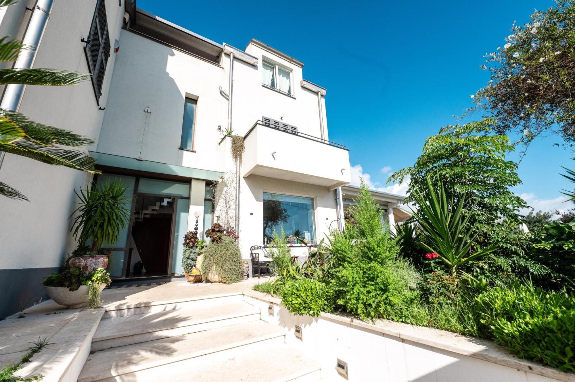 Villa Verney 上阿尔比索拉 外观 照片